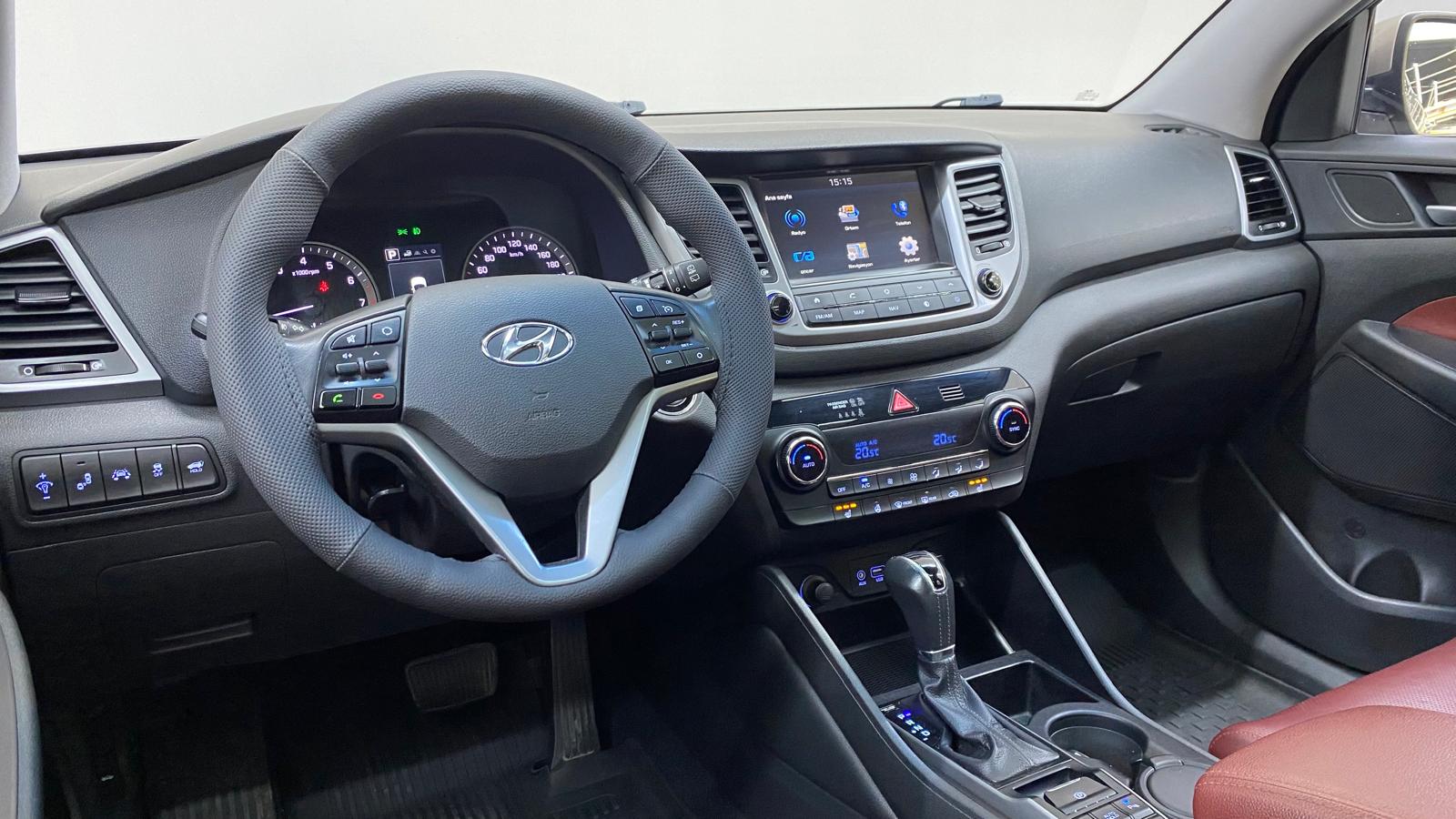 HYUNDAI TUCSON 22